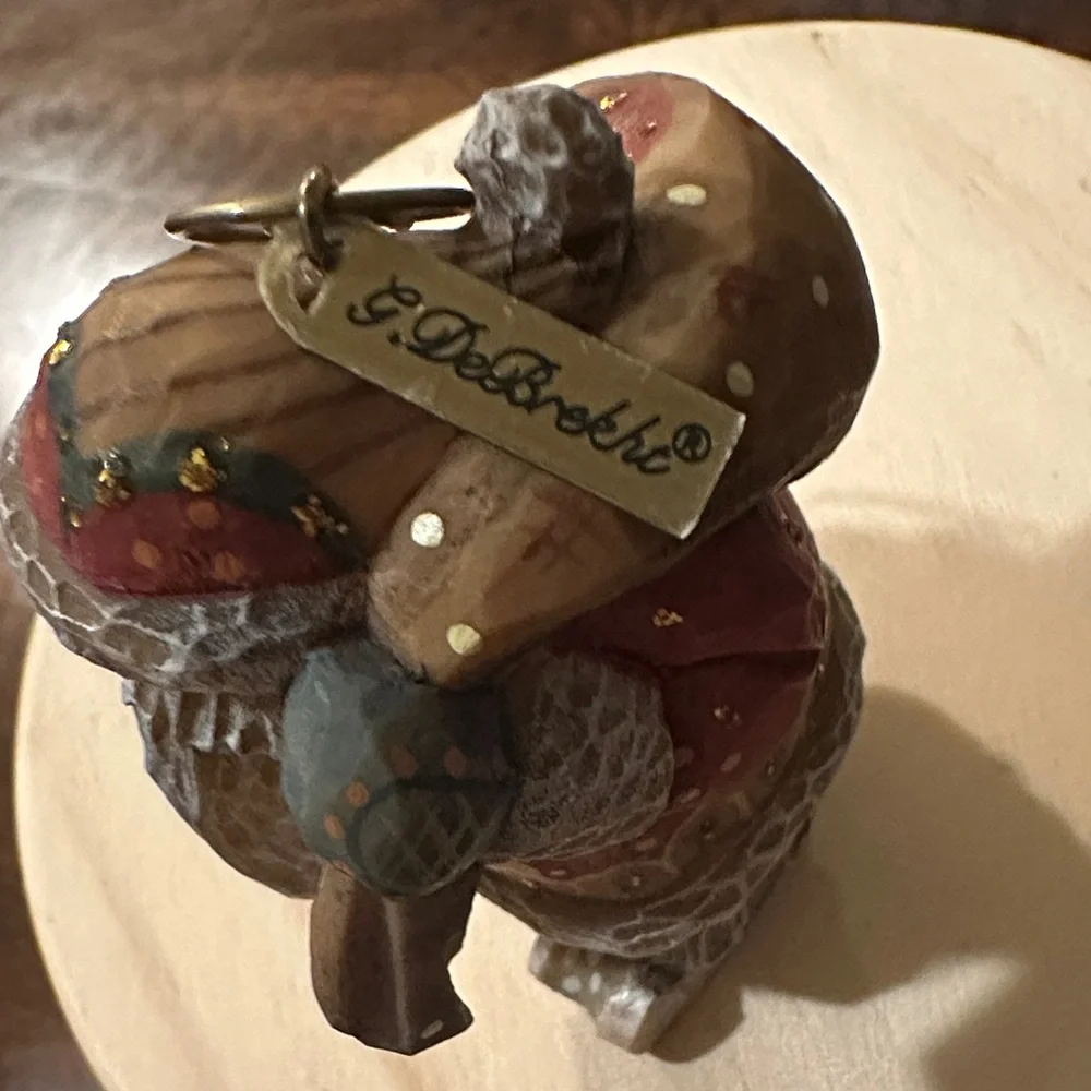G. Debrekht Santa Figurine in Red and Gold - Picture 2 of 9